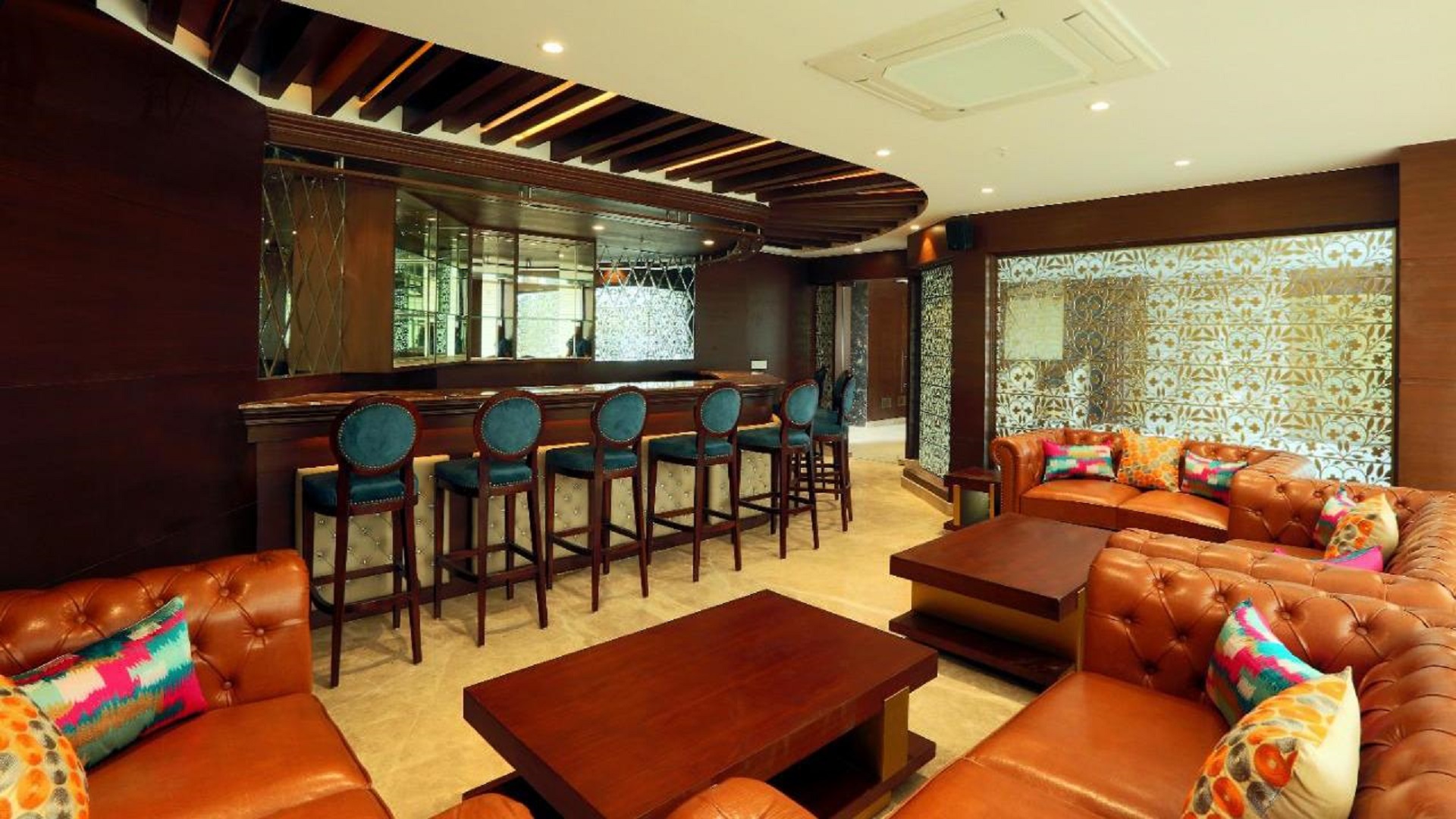 ACP panel cladding commercial building alt=