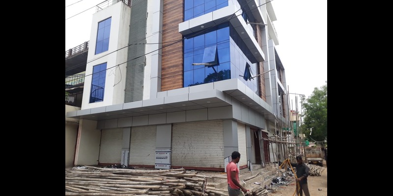 Bhopal Madhya Pradesh India Another Commercial Building About To Complete Construction 01 – AMR BuildTech Bhopal