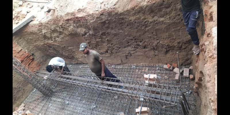 Bhopal Madhya Pradesh India Beautiful Commercial Building Construction About To Finish Construction 01 – AMR BuildTech Bhopal
