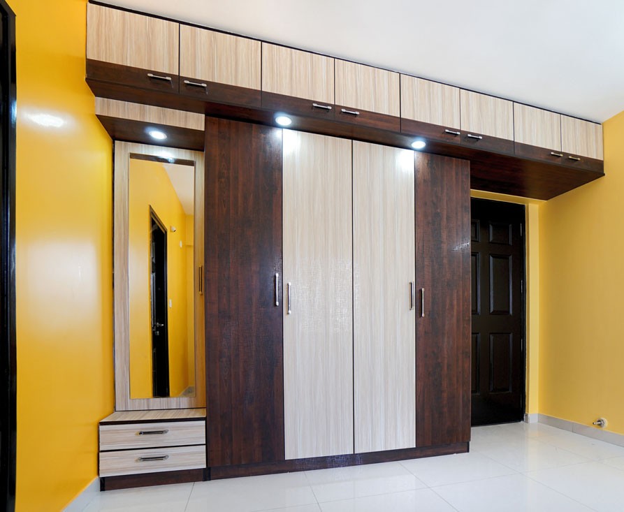 Crockery unit kitchen Bhopal – VIBE